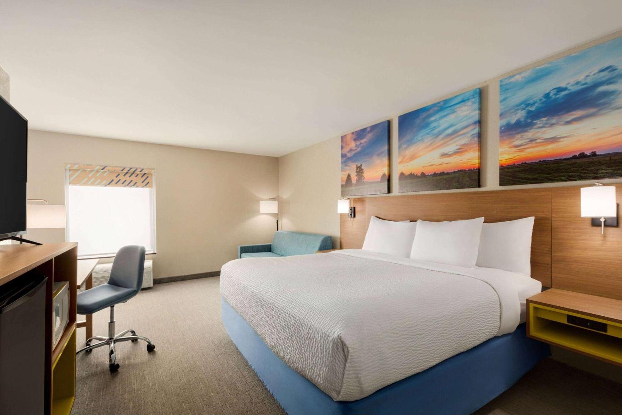 Days Inn By Wyndham Hillsboro Exterior foto